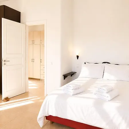 Yakinthos Szálloda 4*