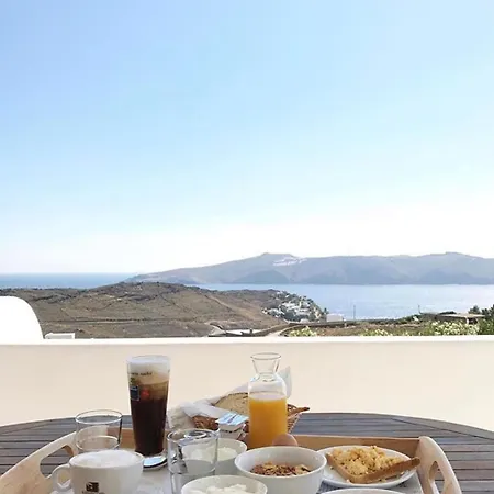 Yakinthos Hotel 4*