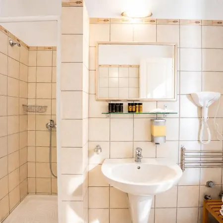 Szálloda Yakinthos 4*