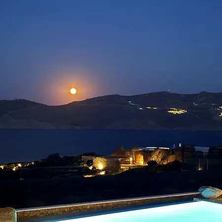 Yakinthos Szálloda 4*