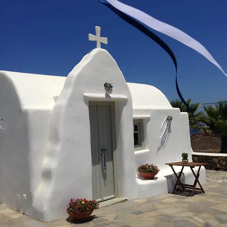 Yakinthos Hotel